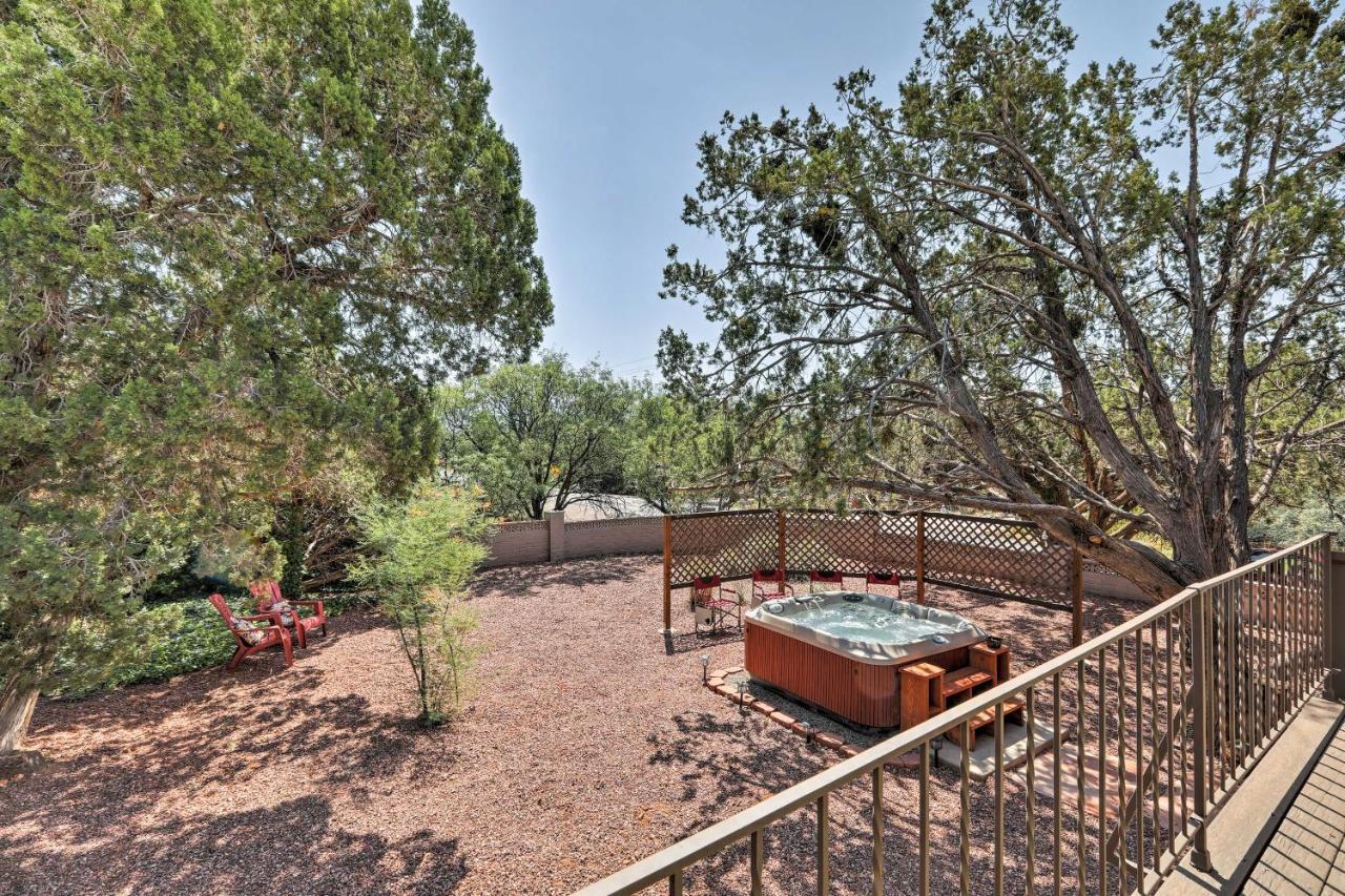 Sedona Getaway With Hot Tub, Deck And Red Rock Views! Villa Exterior photo